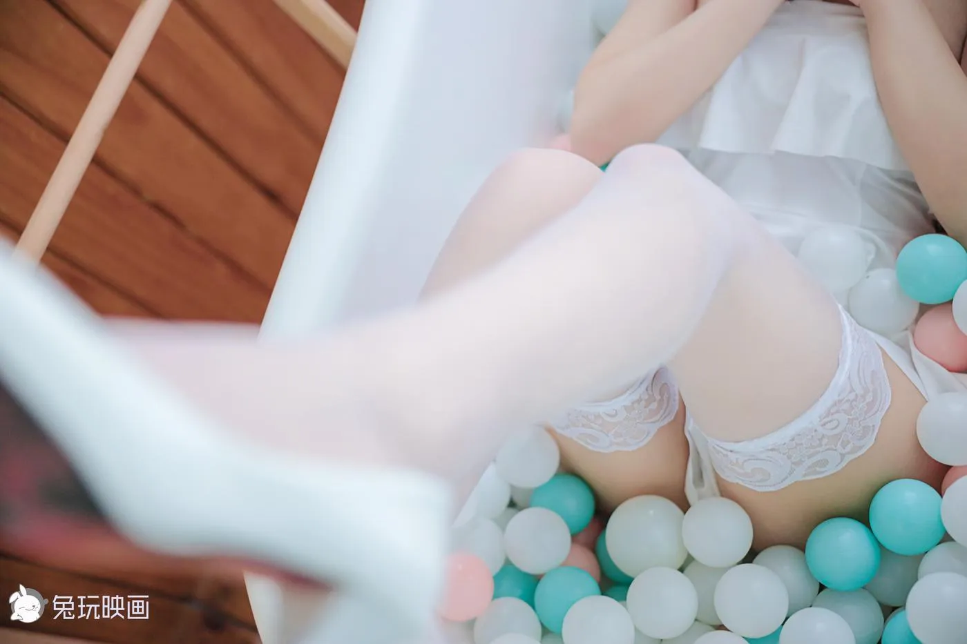 御子Yumiko – NO.06 御子的白裙 [47P]插图8